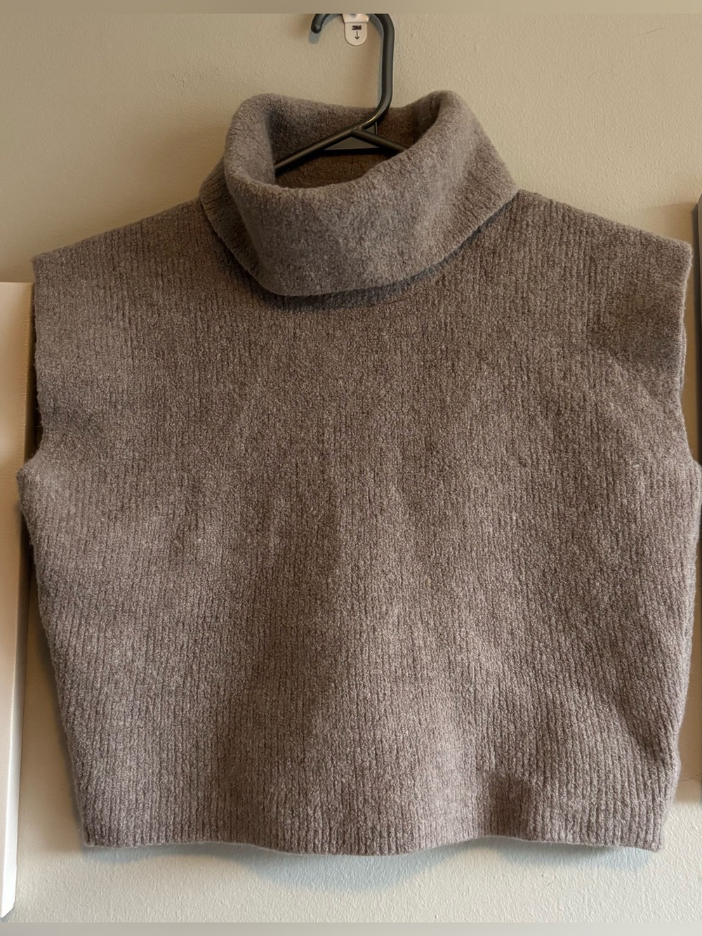 Nicole Miller Wmns Sleeveless Turtleneck Extrafine MerinoWool Vest Taupe Medium